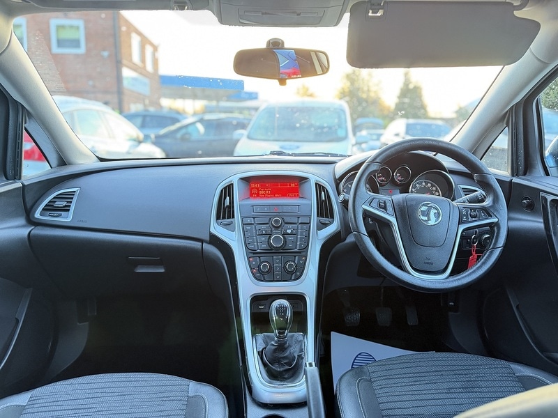 Used Vauxhall Astra 2015 for sale - 77164660: Photo 9