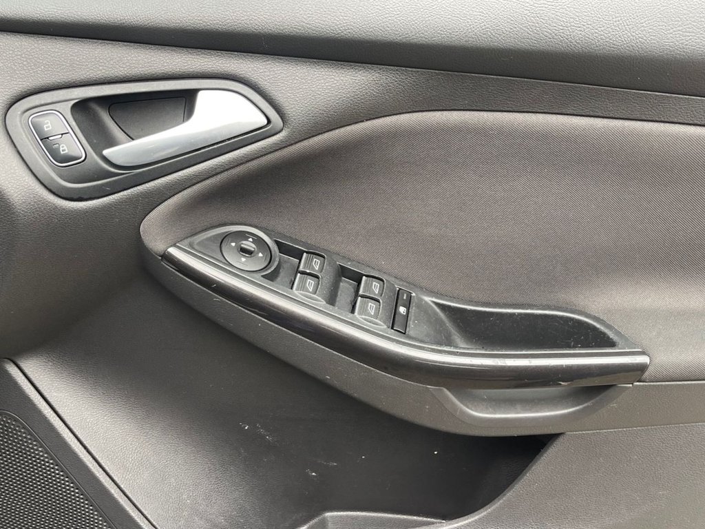Used Ford Focus 2016 for sale - 76985815: Photo 14