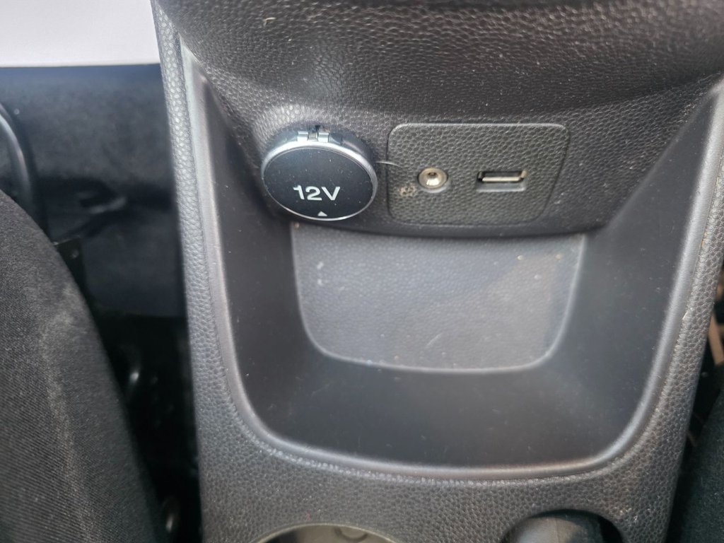 Used Ford Fiesta 2014 for sale - 76417616: Photo 30