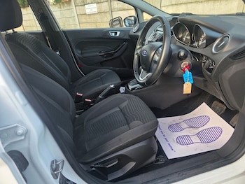 Used Ford Fiesta 2014 for sale - 76417616: Photo