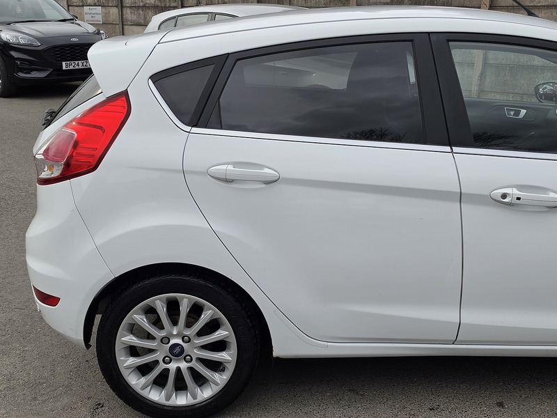 Used Ford Fiesta 2014 for sale - 77998347: Photo 9