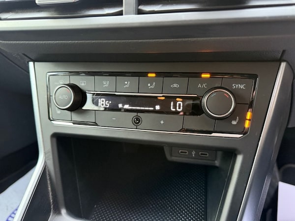 Used Volkswagen Polo 2021 for sale - 76261010: Photo 32