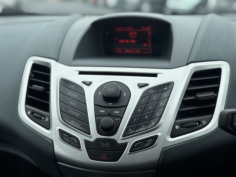 Used Ford Fiesta 2009 for sale - 77850905: Photo 22