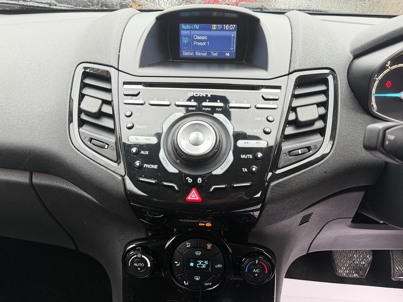 Used Ford Fiesta 2016 for sale - 77850865: Photo 32