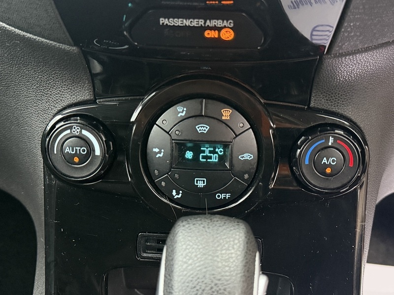 Used Ford Fiesta 2016 for sale - 77850865: Photo 40