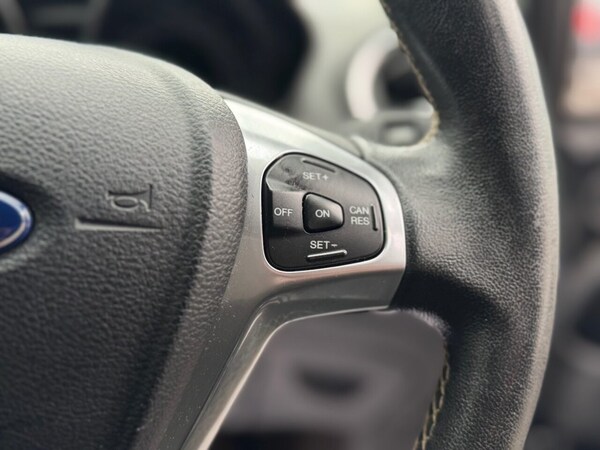Used Ford Fiesta 2016 for sale - 76267386: Photo 34