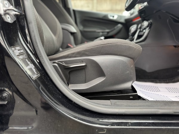 Used Ford Fiesta 2016 for sale - 76267386: Photo 48
