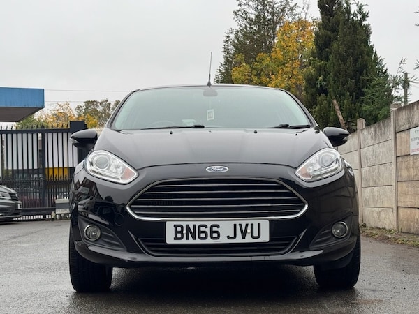 Used Ford Fiesta 2016 for sale - 76267386: Photo 5