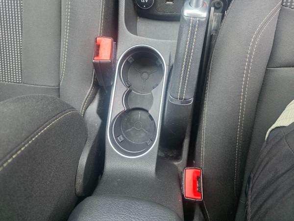 Used Ford Fiesta 2016 for sale - 76256101: Photo 38