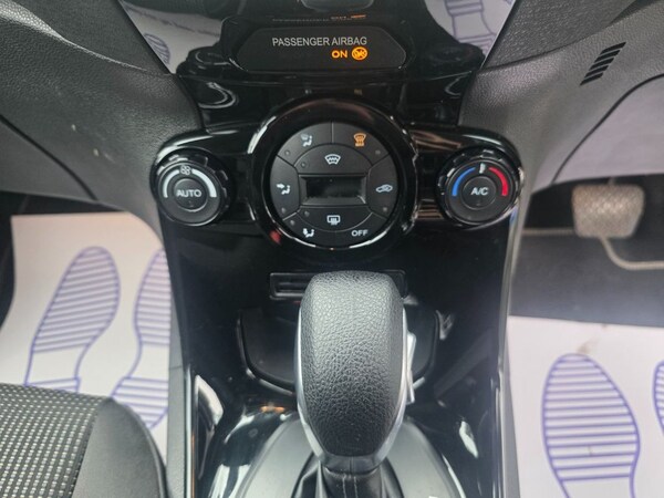 Used Ford Fiesta 2016 for sale - 76256101: Photo 40
