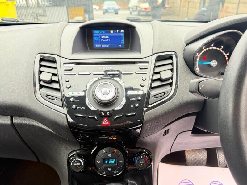 Used Ford Fiesta 2013 for sale - 77149438: Photo 33