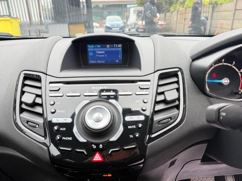 Used Ford Fiesta 2013 for sale - 77149438: Photo 34
