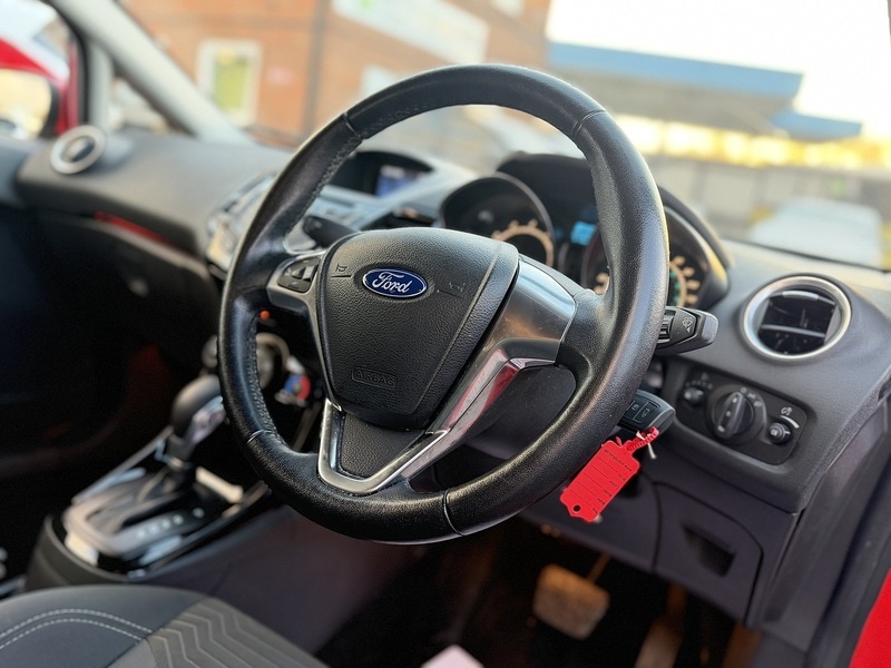 Used Ford Fiesta 2016 for sale - 77149325: Photo 2