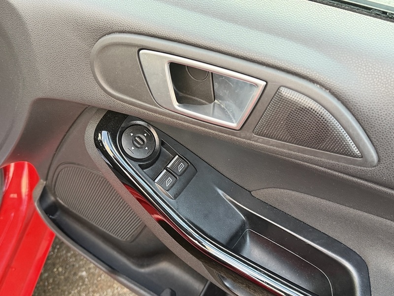 Used Ford Fiesta 2016 for sale - 77149325: Photo 34