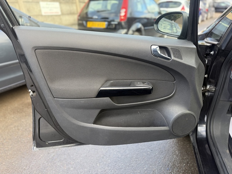 Used Vauxhall Corsa 2014 for sale - 77149369: Photo 31