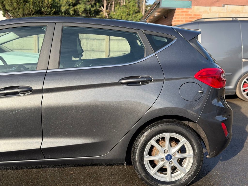 Used Ford Fiesta 2018 for sale - 76686052: Photo 19