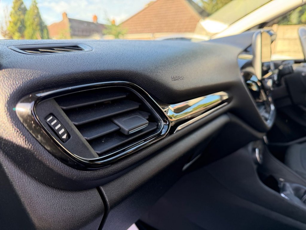 Used Ford Fiesta 2018 for sale - 76686052: Photo 31