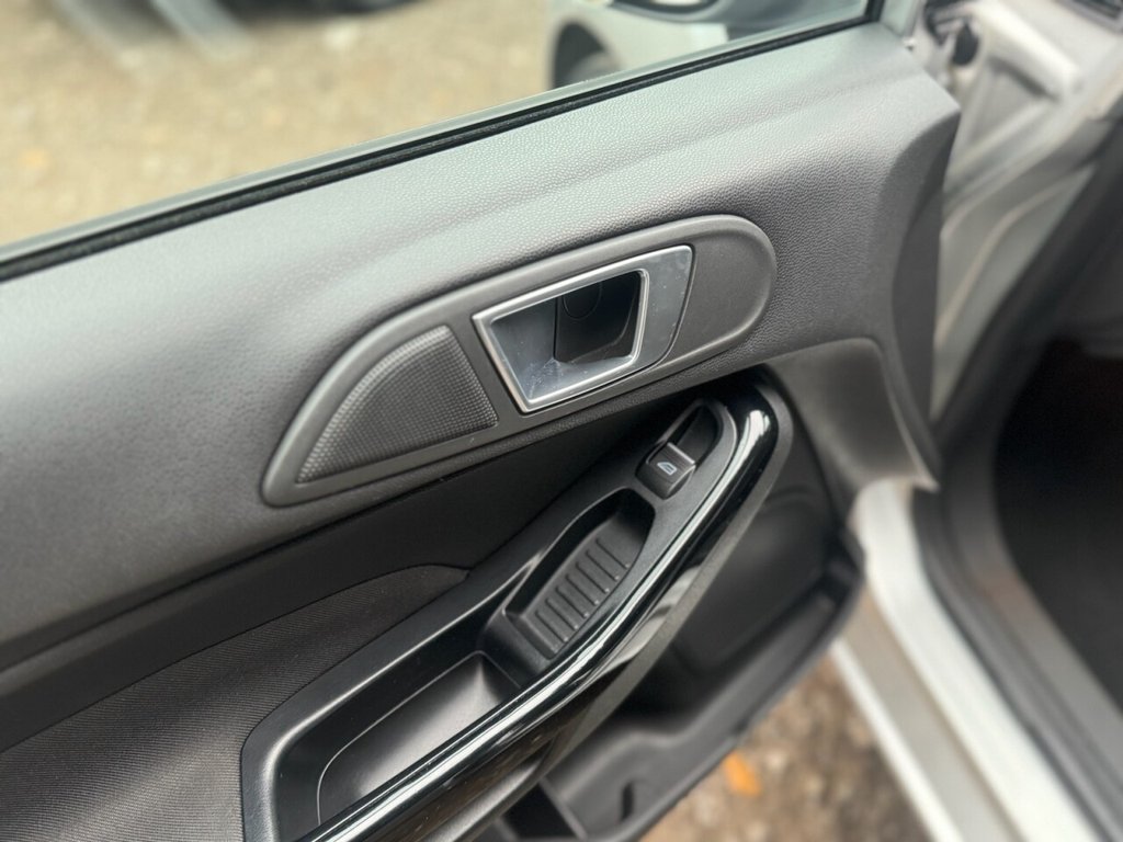 Used Ford Fiesta 2015 for sale - 76417178: Photo 41