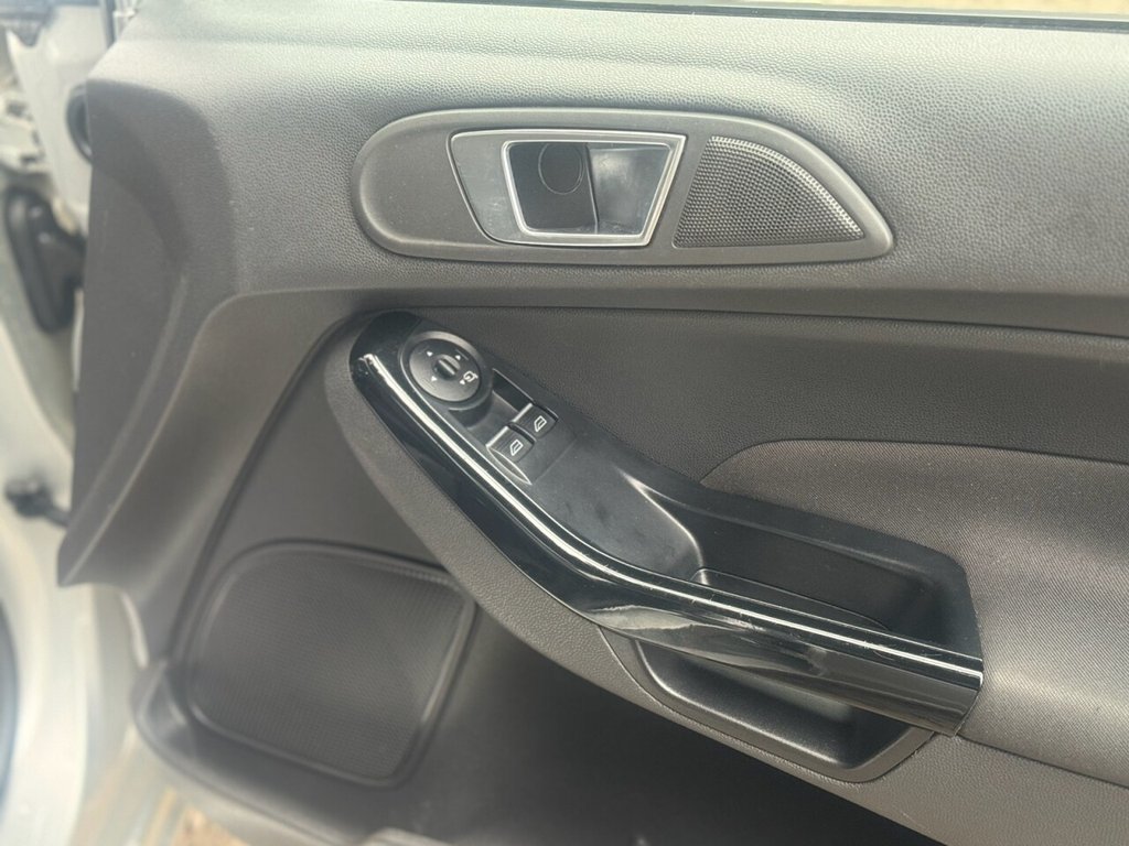 Used Ford Fiesta 2015 for sale - 76417178: Photo 44
