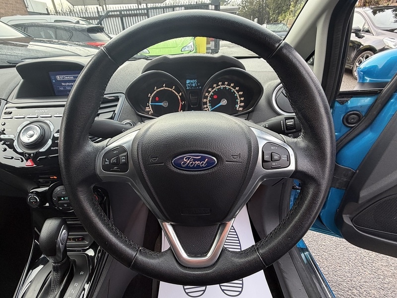 Used Ford Fiesta 2015 for sale - 77222993: Photo 25