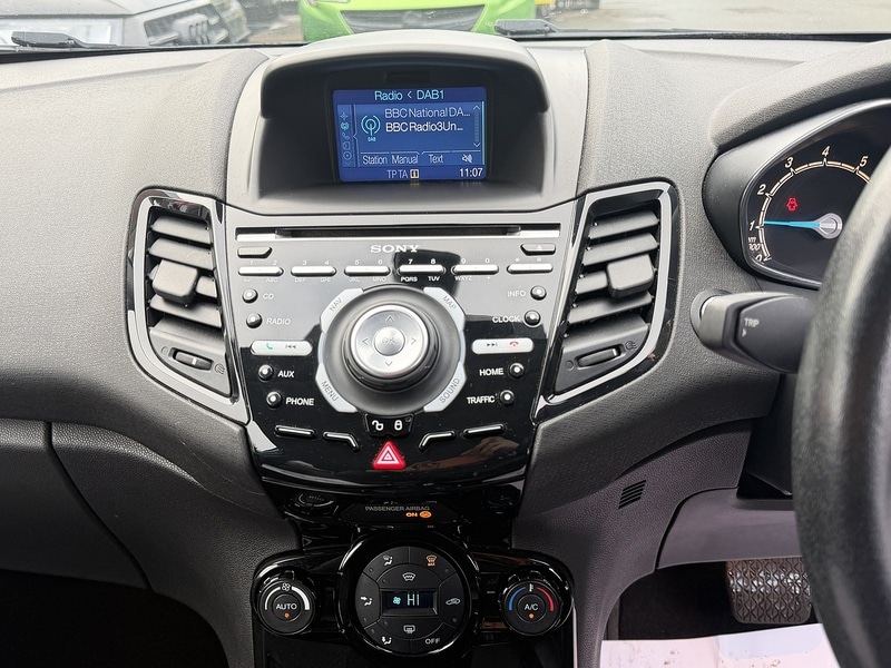 Used Ford Fiesta 2015 for sale - 77222993: Photo 27