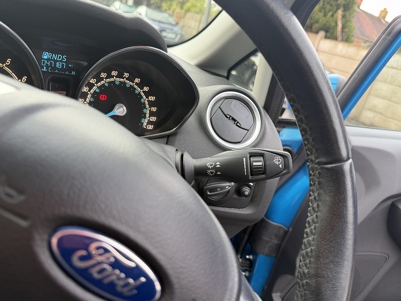 Used Ford Fiesta 2015 for sale - 77222993: Photo 39