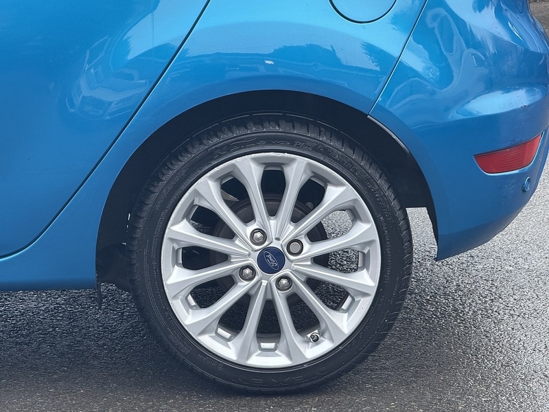 Used Ford Fiesta 2015 for sale - 77222993: Photo 50