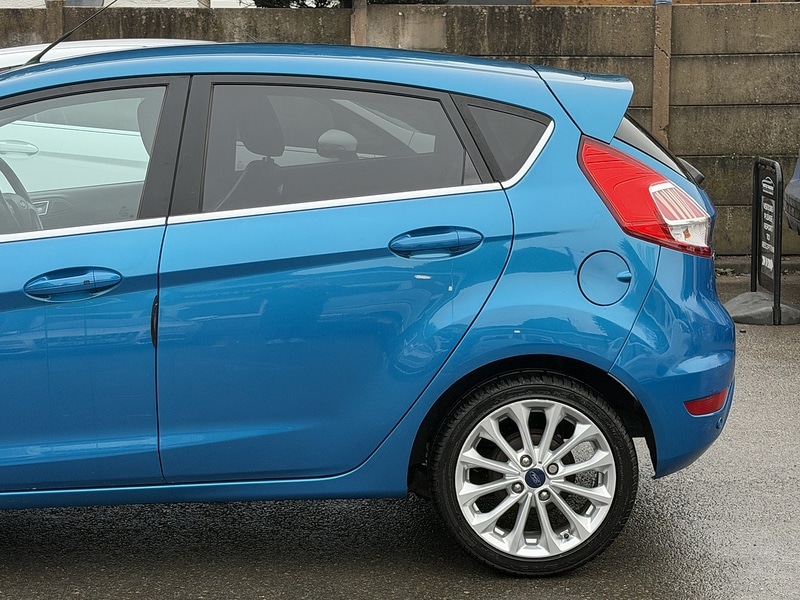Used Ford Fiesta 2015 for sale - 77222993: Photo 8