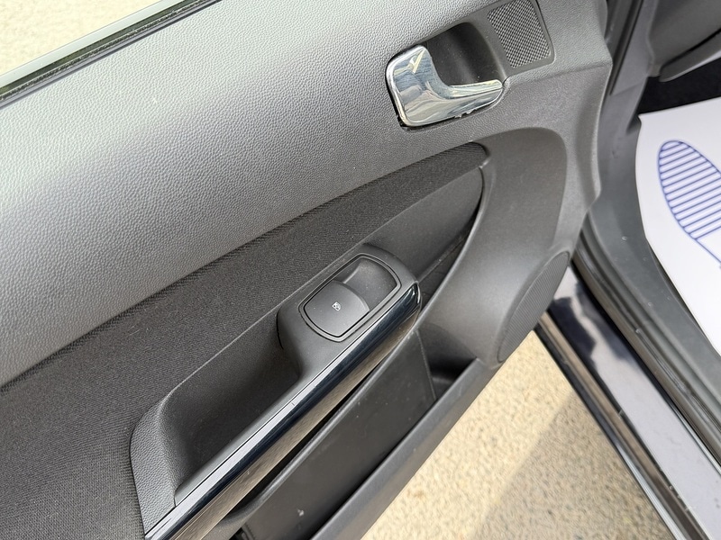 Used Vauxhall Corsa 2008 for sale - 78207352: Photo 43