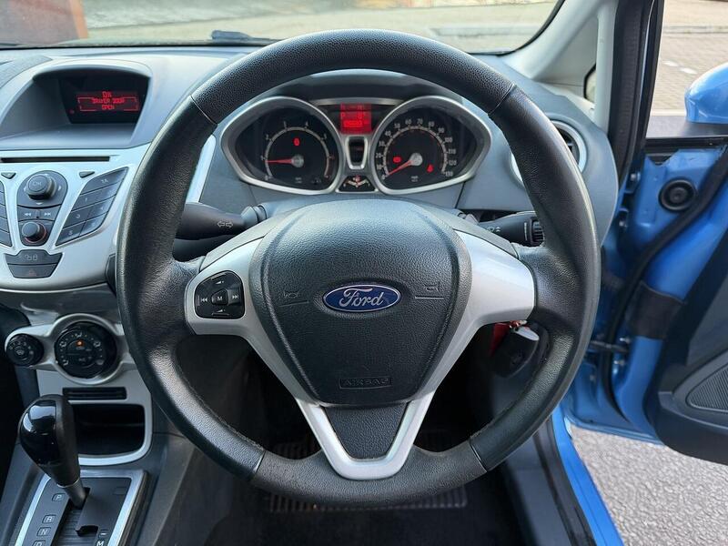 Used Ford Fiesta 2010 for sale - 77149360: Photo 18