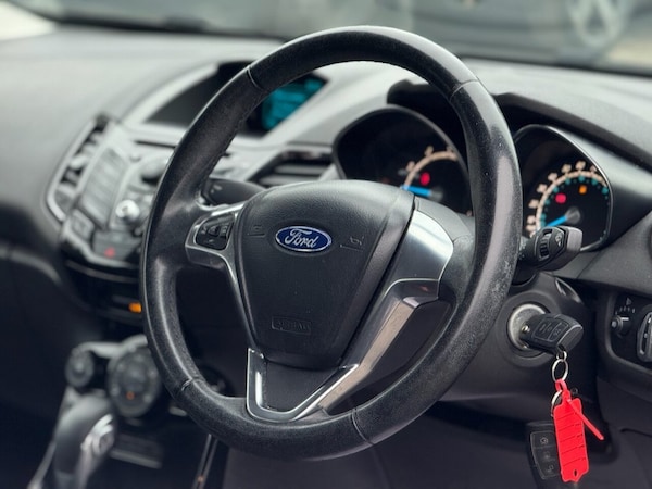 Used Ford Fiesta 2014 for sale - 76280138: Photo 3