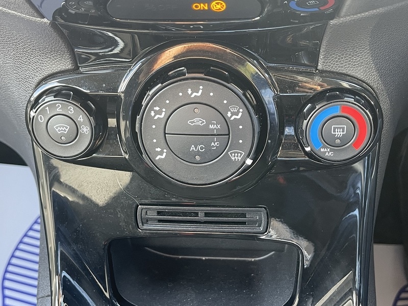 Used Ford Fiesta 2014 for sale - 78012723: Photo 32