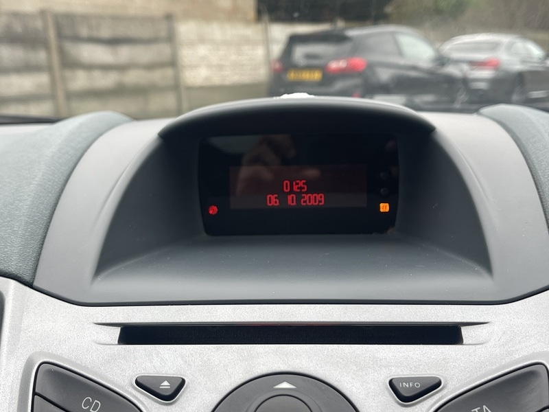 Used Ford Fiesta 2009 for sale - 77335645: Photo 22