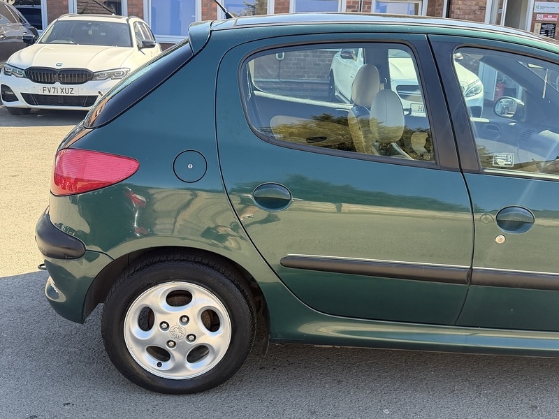 Used Peugeot 206 2000 for sale - 77937488: Photo 23