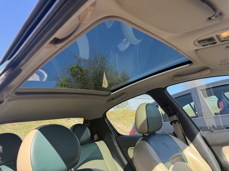 Used Peugeot 206 2000 for sale - 77937488: Photo 45