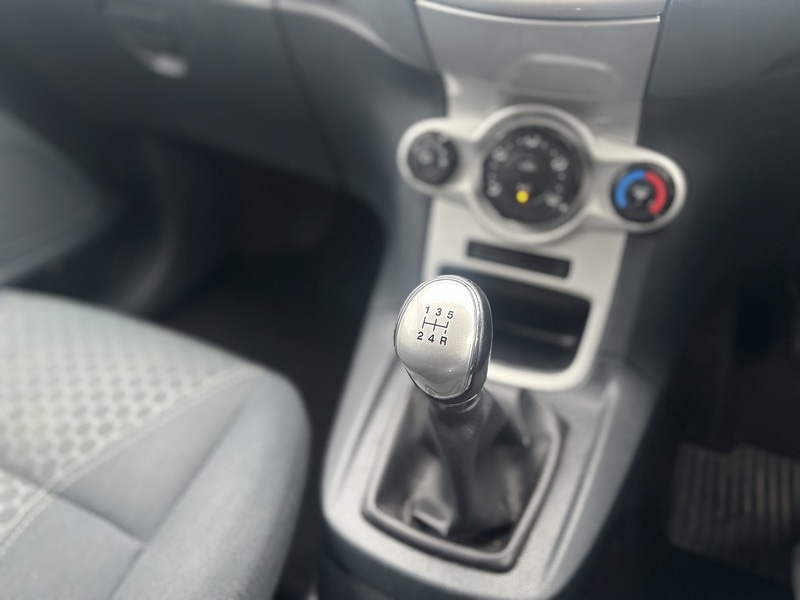 Used Ford Fiesta 2010 for sale - 77803207: Photo 22