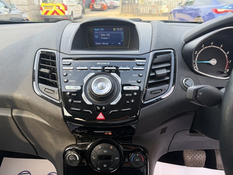 Used Ford Fiesta 2016 for sale - 77961599: Photo 34