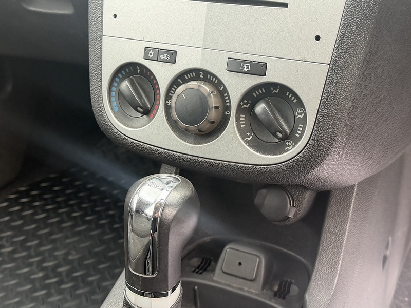 Used Vauxhall Corsa 2013 for sale - 78004035: Photo 32