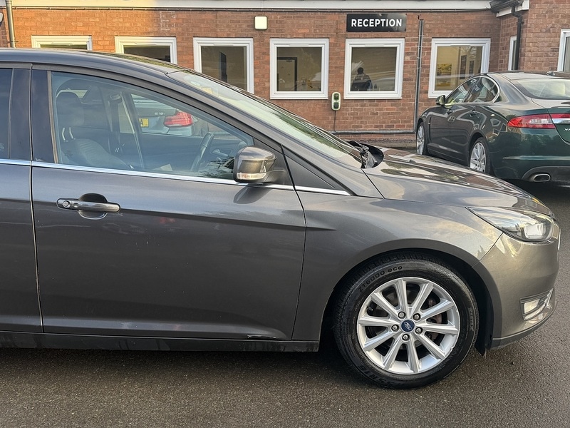Used Ford Focus 2017 for sale - 77701925: Photo 14