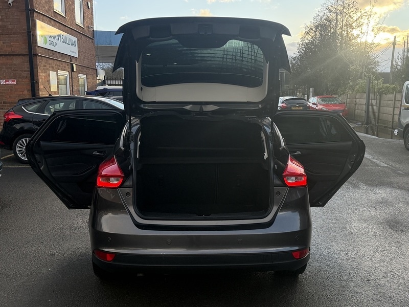 Used Ford Focus 2017 for sale - 77701925: Photo 21