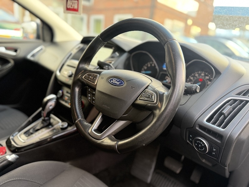 Used Ford Focus 2017 for sale - 77701925: Photo 3