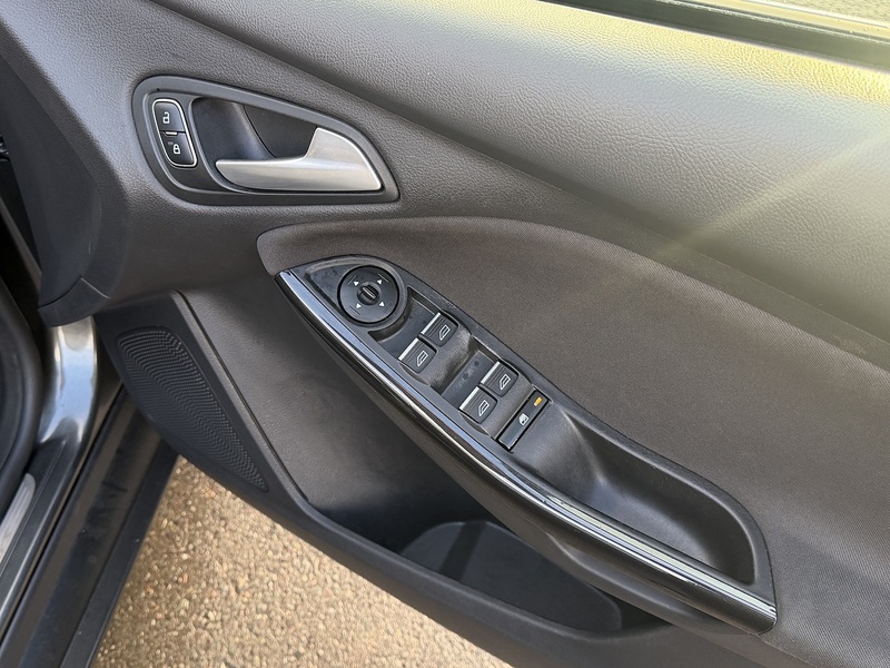 Used Ford Focus 2017 for sale - 77701925: Photo 65