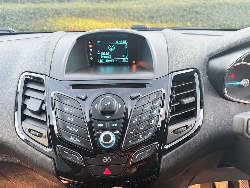 Used Ford Fiesta 2014 for sale - 77149327: Photo 28