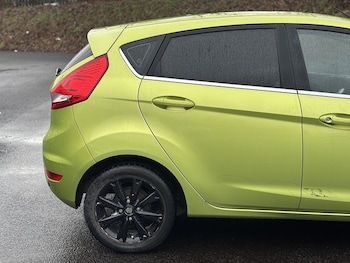 Used Ford Fiesta 2010 for sale - 77384821: Photo