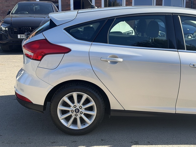 Used Ford Focus 2017 for sale - 77920865: Photo 15