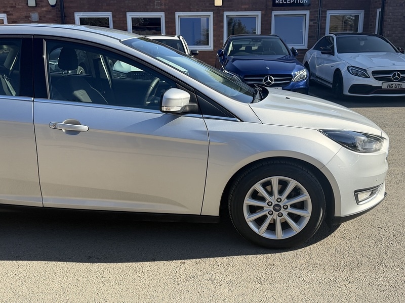 Used Ford Focus 2017 for sale - 77920865: Photo 16