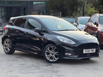 Used Ford Fiesta 2018 for sale - 76509990: Photo