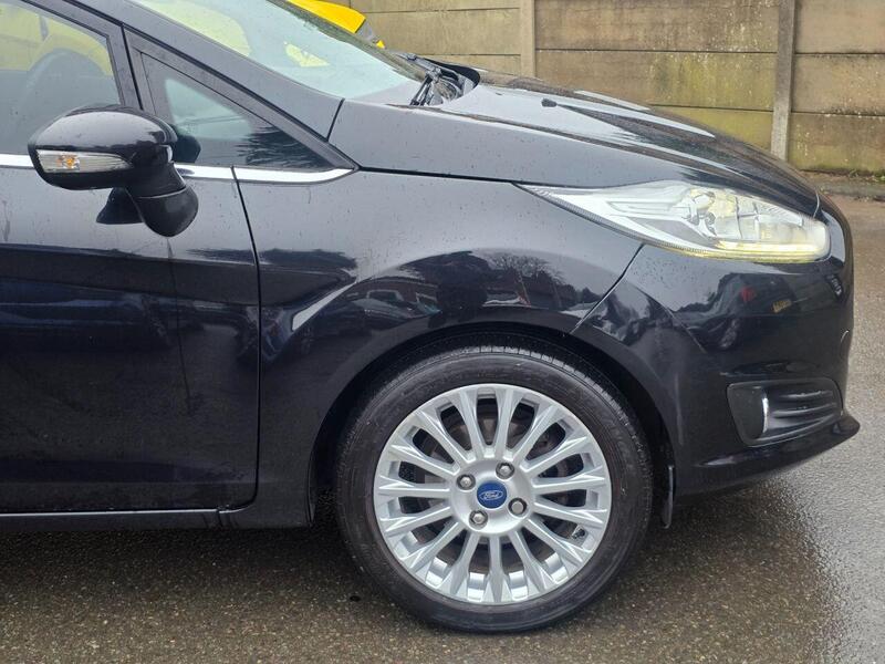 Used Ford Fiesta 2015 for sale - 77149334: Photo 3