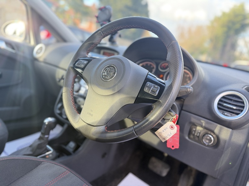 Used Vauxhall Corsa 2011 for sale - 77704152: Photo 3