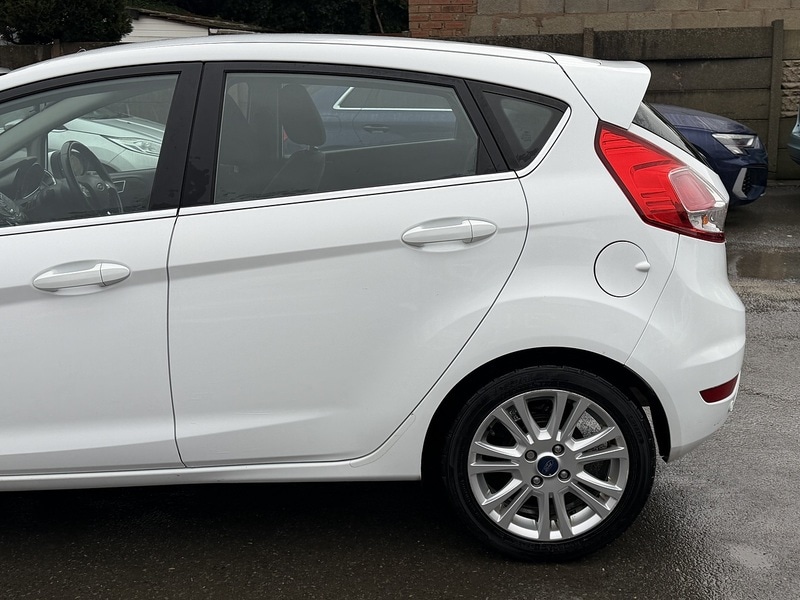 Used Ford Fiesta 2016 for sale - 77547880: Photo 26